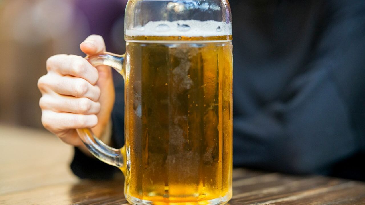 Jazda pod wpływem alkoholu i 2 promile we krwi – jaka kara grozi za to w 2025 r.?